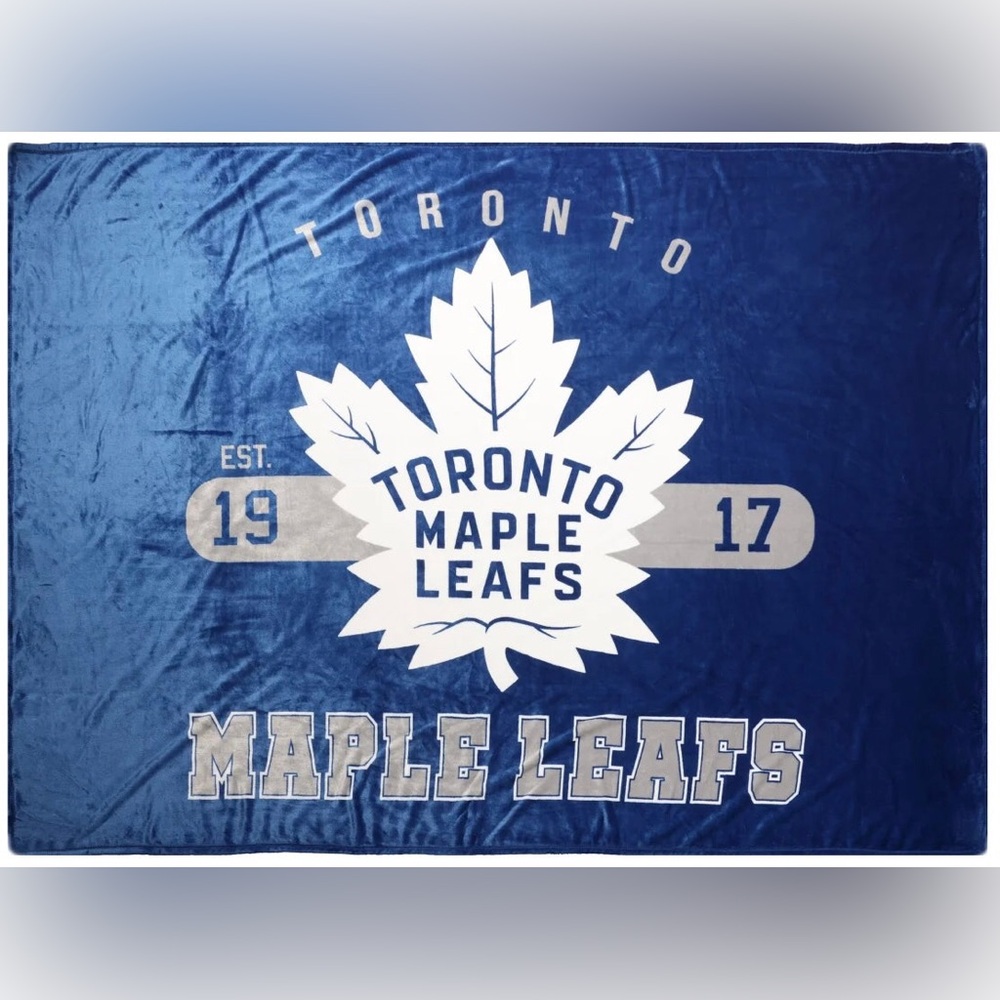 Oversized Maple Leafs Blanket